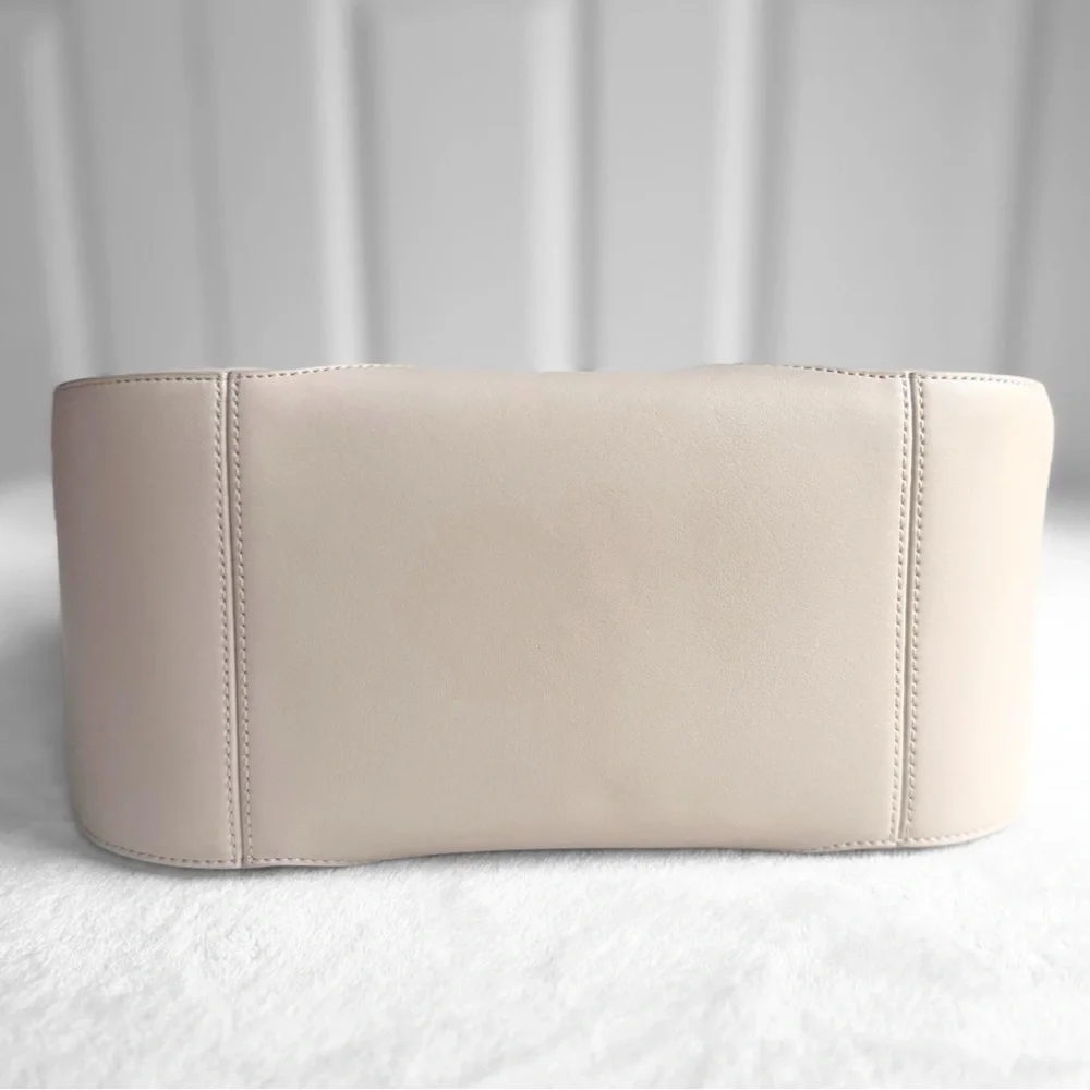 NWT Lululemon Leather Alternative Shoulder Bag 8L – Cashew – SOLD OUT - Picture 7 of 16